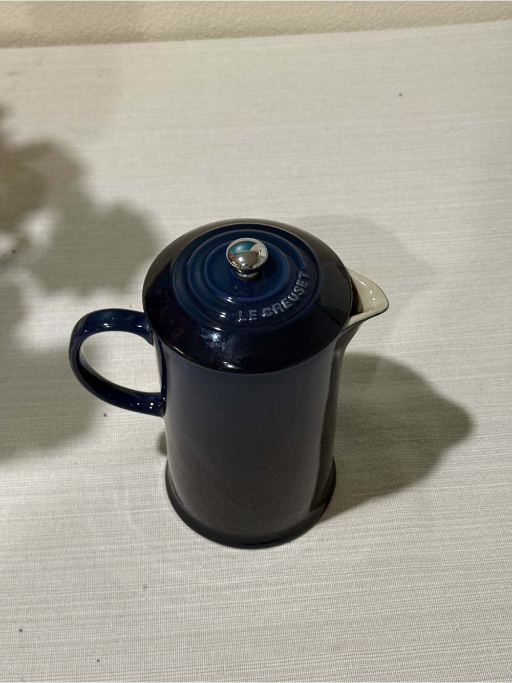 Le Creuset Navy Stoneware Coffee Press with Chrome Knob